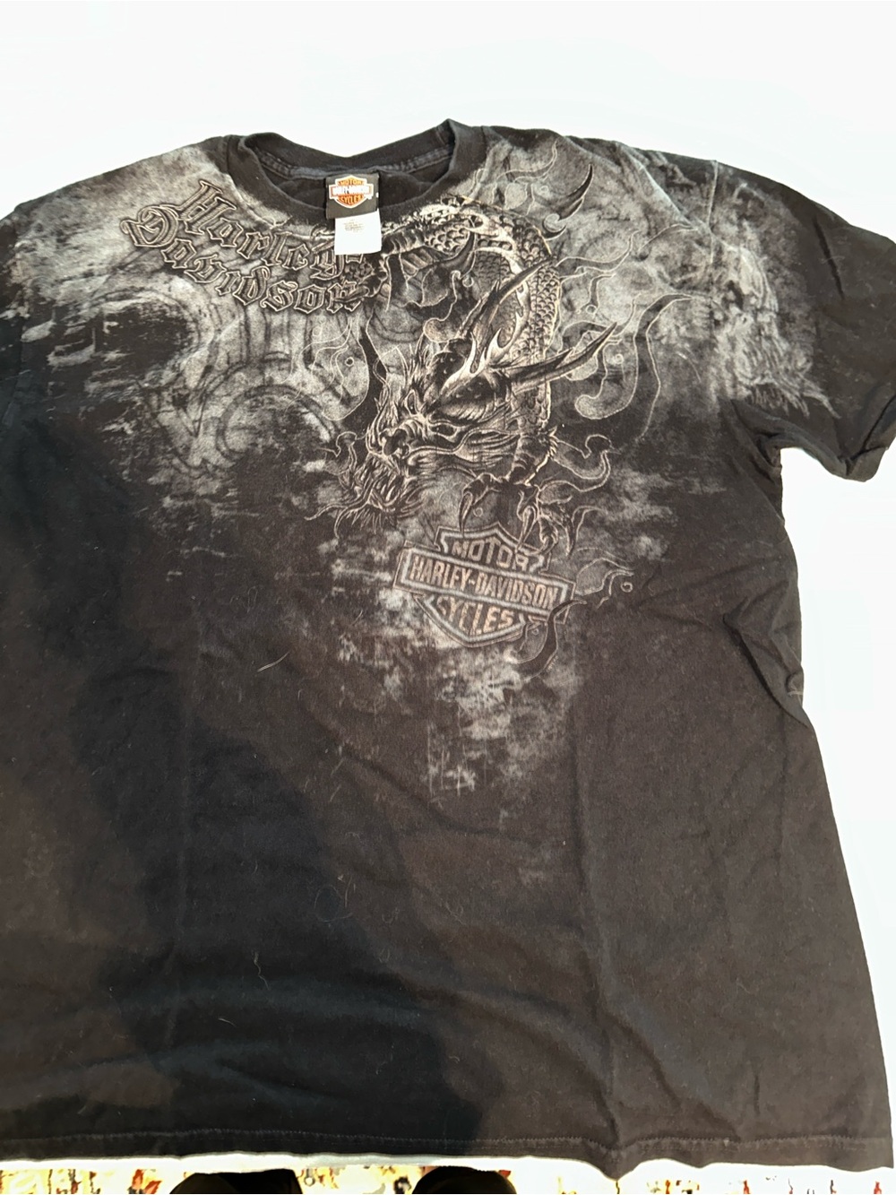Vintage Harley-Davidson Black Graphic Tee with Skull Design